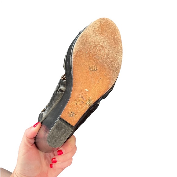 CYNTHIA VINCENT “Jaden” gunmetal wedge sandals Size 7 - Picture 6 of 8